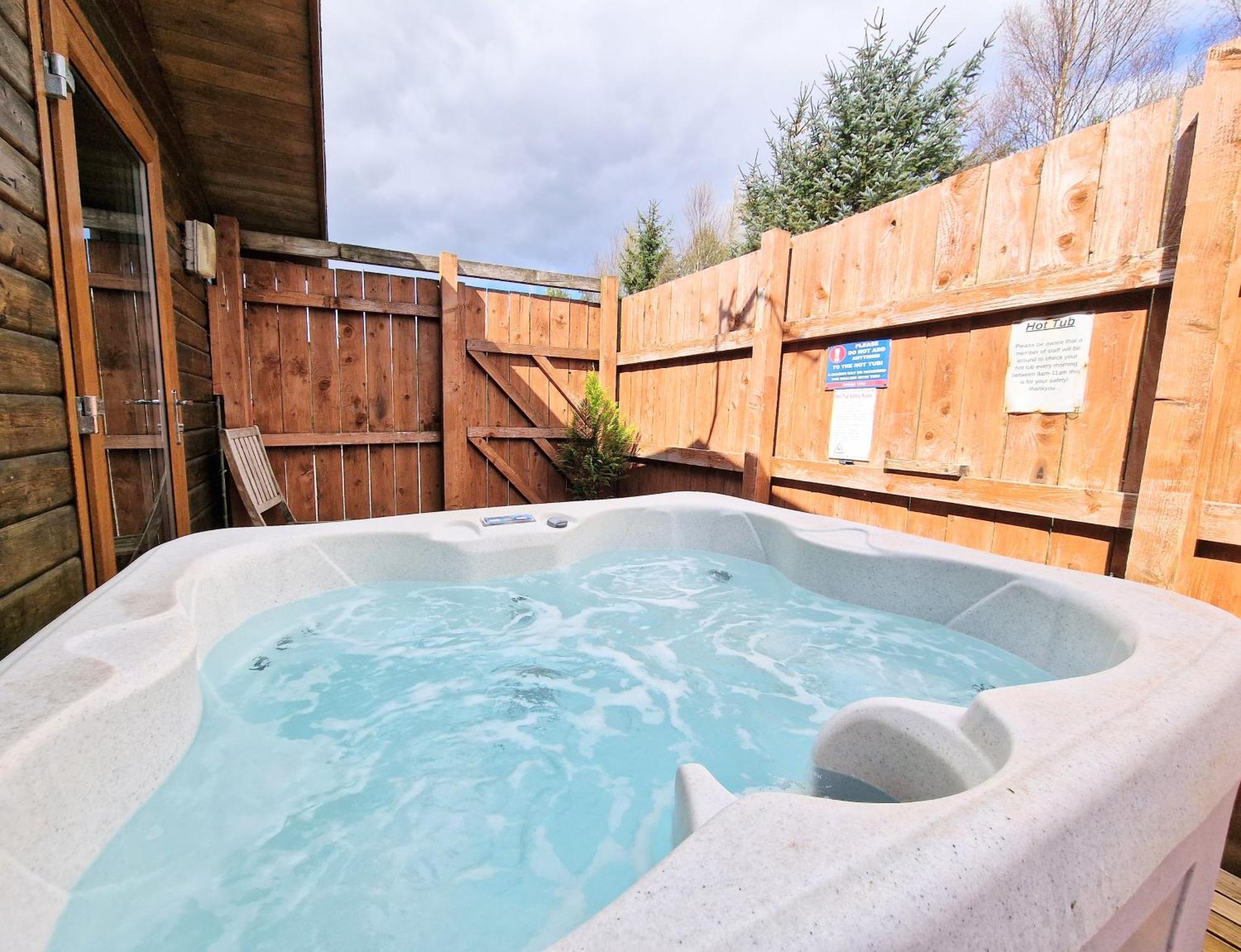 Вилла Lomond 2 With Private Hot Tub - Fife - Loch Leven - Lomond Hills Kelty Экстерьер фото